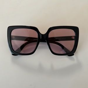 Genuine Gucci black frame sunglasses oversized